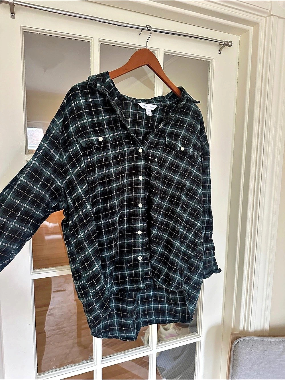 Old Navy The Boyfriend Shirt Plaid Button Down Shirt in Black & Green Size